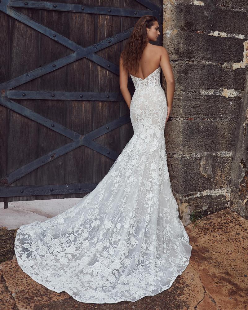 123107 simple lace wedding dress with classic sweetheart neckline2